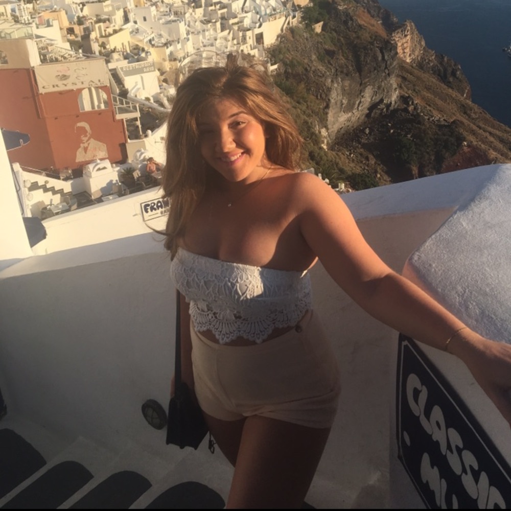 Meet your Posher, Cara